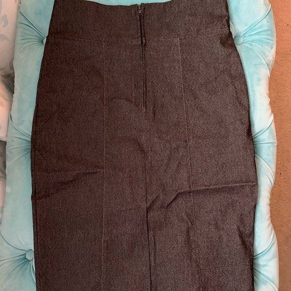 🌸Free Add on - Charcoal Pencil Skirt (Stretchy) - Picture 2 of 3